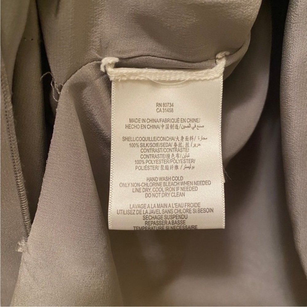 BCBGMaxAzria Gray Silver Embellished‎ Silk Short Sleeve Blouse Top Size Medium - Picture 4 of 6